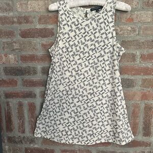 Sleeveless Patterned Dress in Gray and White